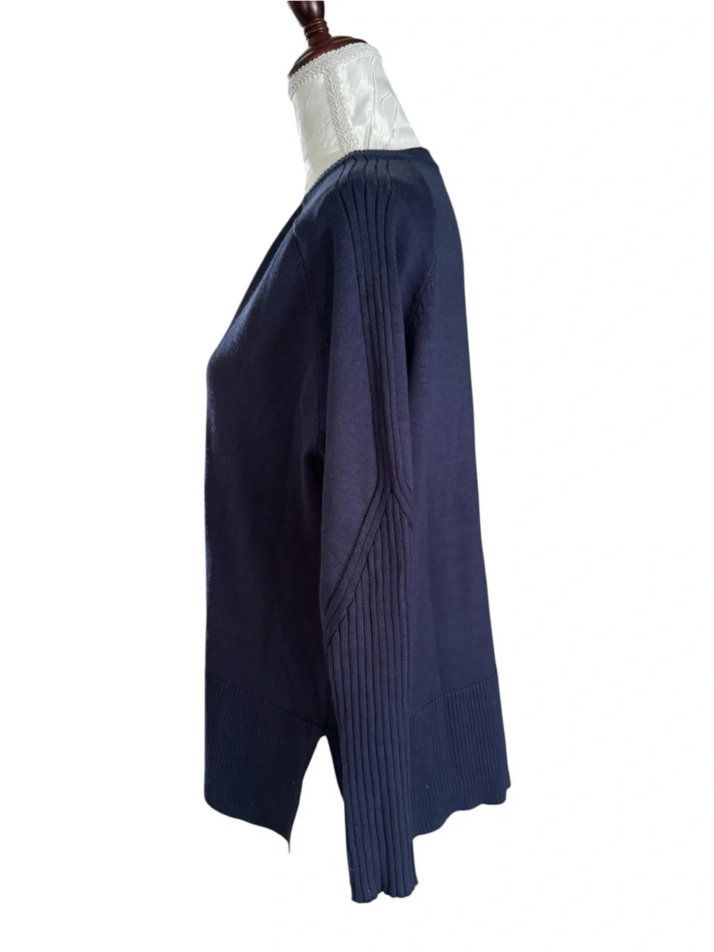 Metric Knits Everyday V‑Neck Sweater in Navy